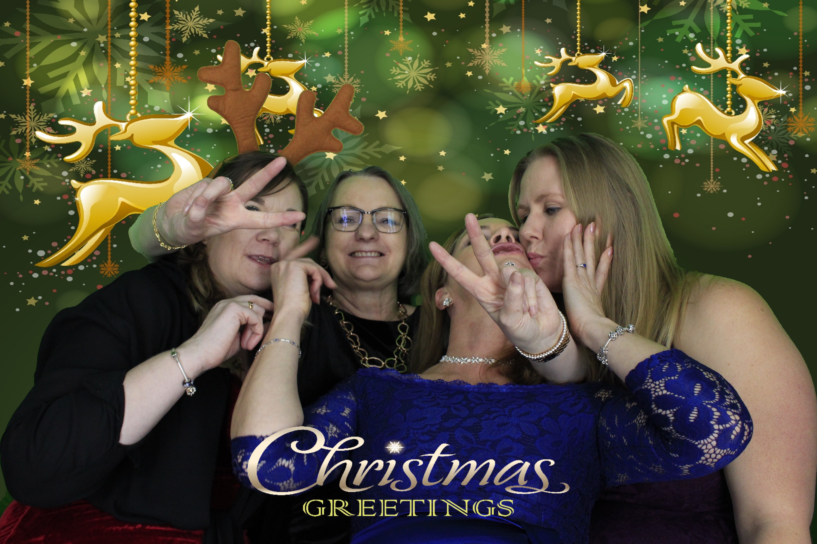 Acosta Europe Christmas Party 2018 | View more photos from the event at gallery.myphotoboothexperience.co.uk/u/MyPhotoBoothExperienceLtd/Acosta-Europe-Christmas-Party-2018